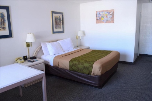 Laguna Inn image 5